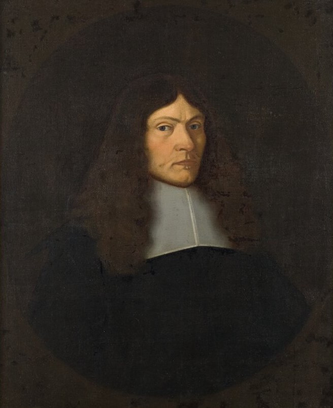 Ett porträtt av en man med långt hår, svart dräkt och stor vit krage.