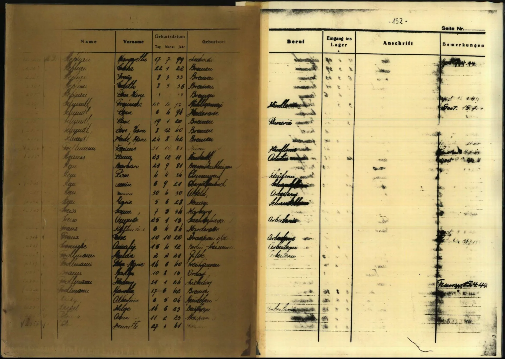 Gulnat handskrivet dokument.